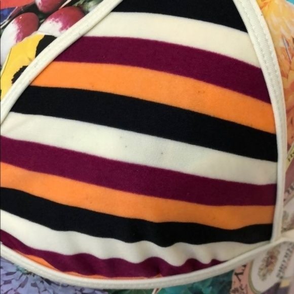 H&M Stripes Triangle Bikini Top - Picture 5 of 6